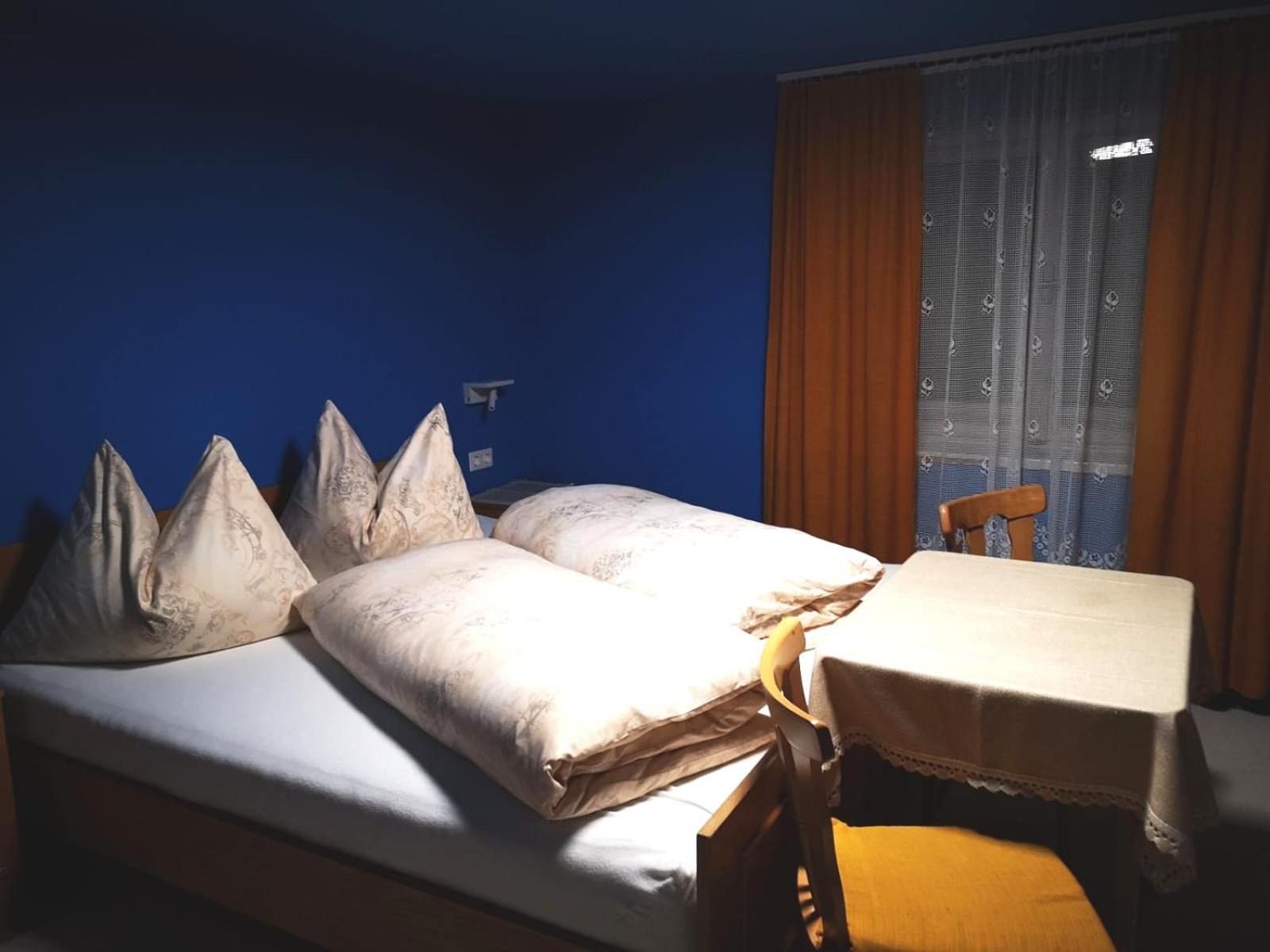 Sonnberg Bed & Breakfast Ischgl Ruang foto